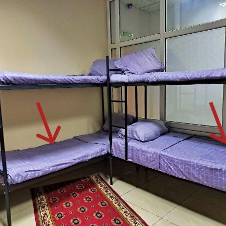Fox Park Hostel Алматы Экстерьер фото